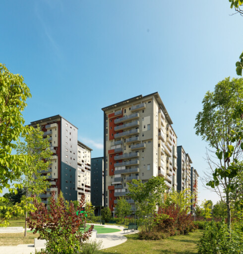 Visione laterale di Bicocca Village a Milano