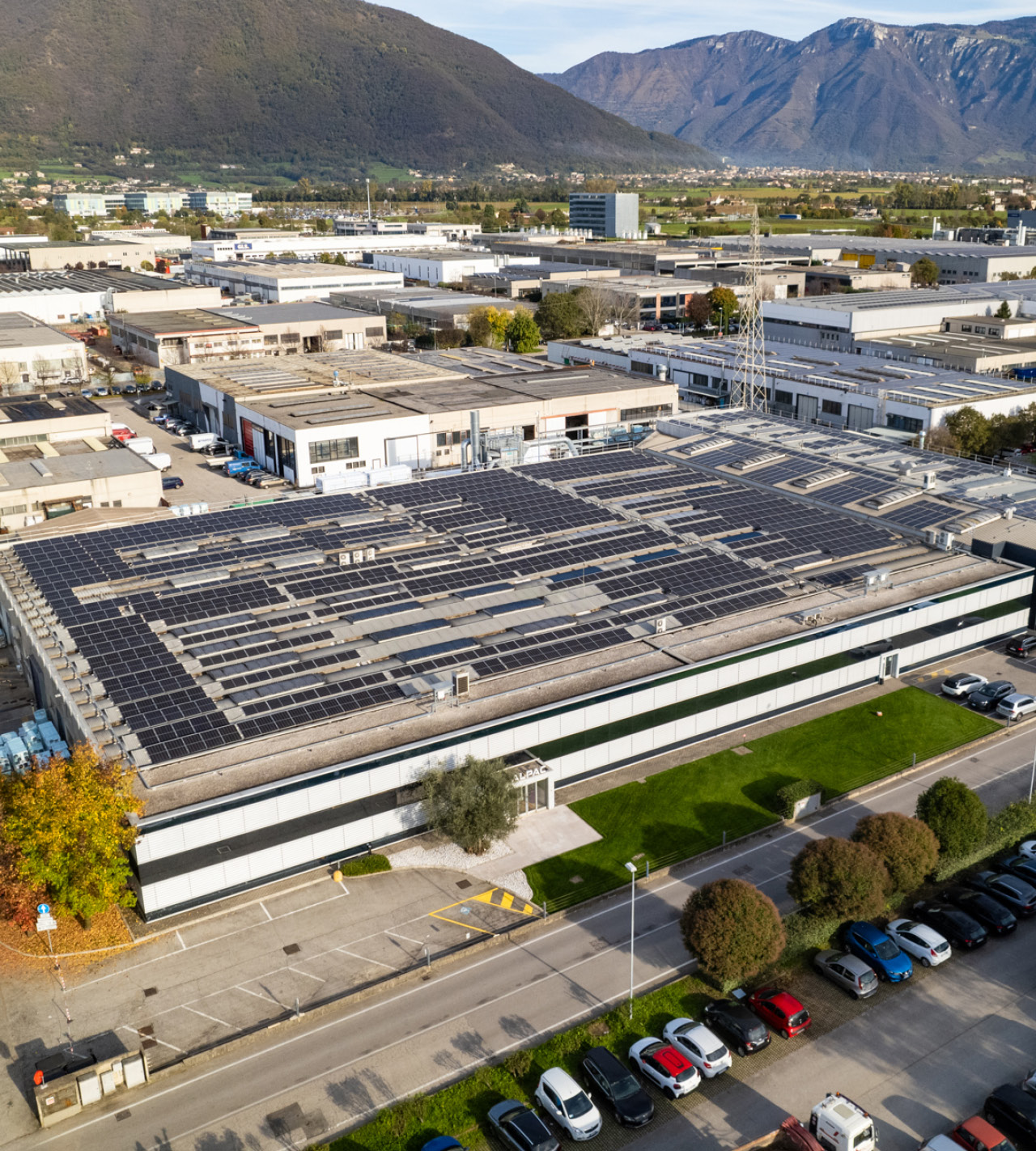 Tetto_fotovoltaico_alpac_energia_rinnovabile
